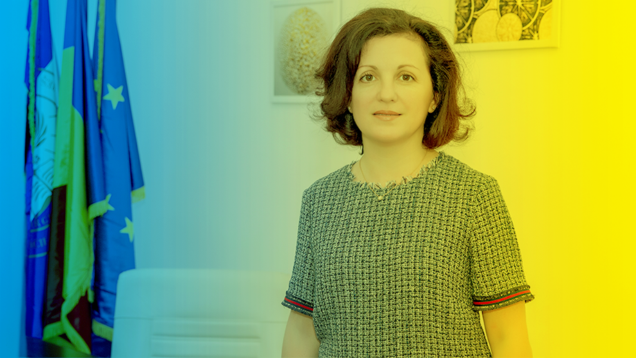 UMFST Vice-Rector Prof. Simona Mureșan, MD, PhD, MSc, warmly welcomes all students - YouTube thumbnail